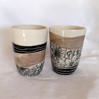 2 mugs ocres marguerites