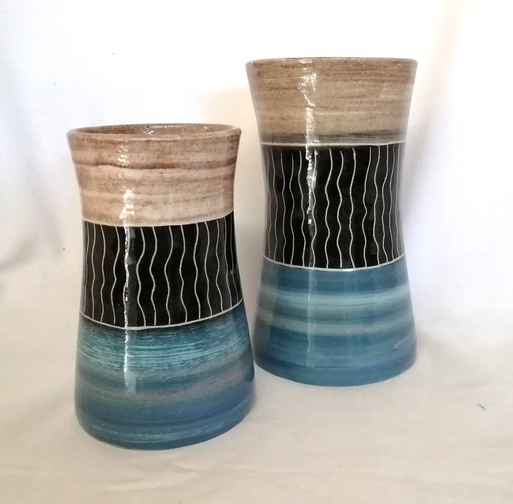 2 vases