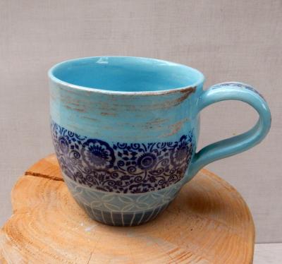 MUG 04