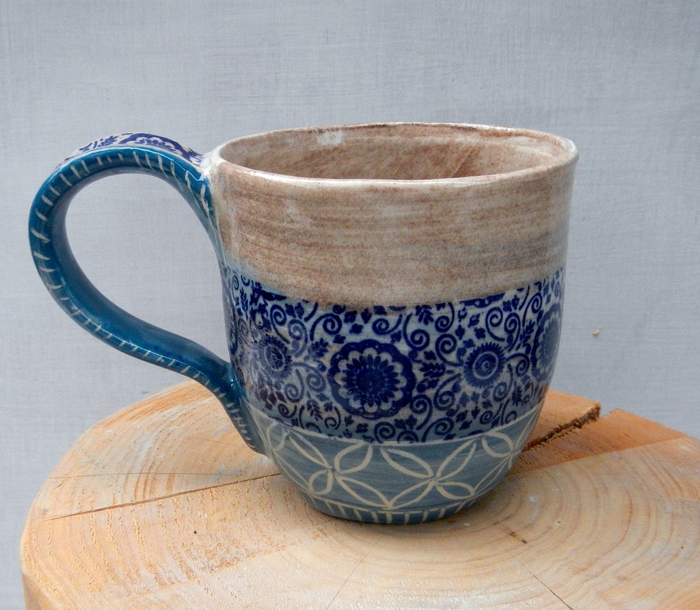 MUG 10