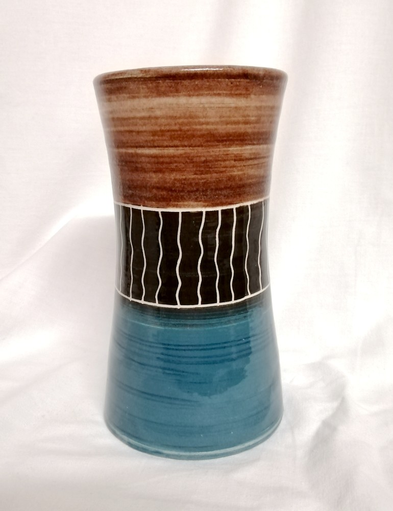 Vase 11 04 pg